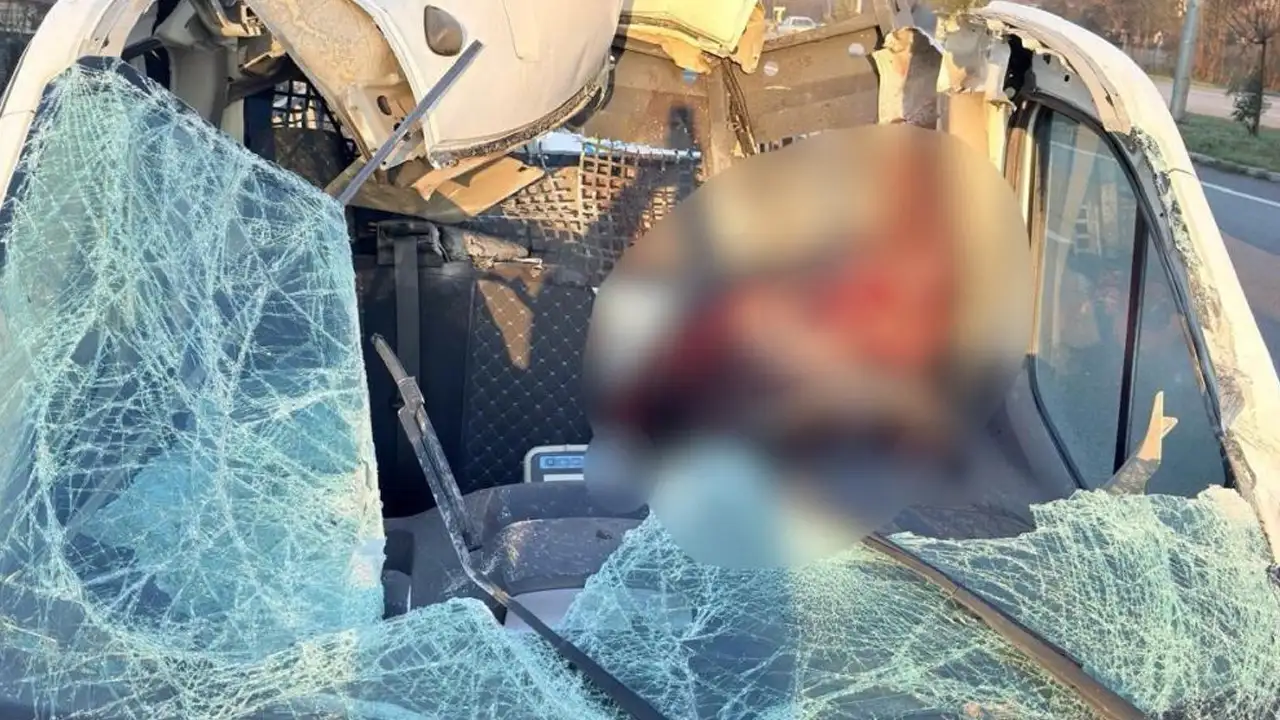 samsunda-trabzon-plakali-araclar-kazaya-karisti-1-olu-1-yarali