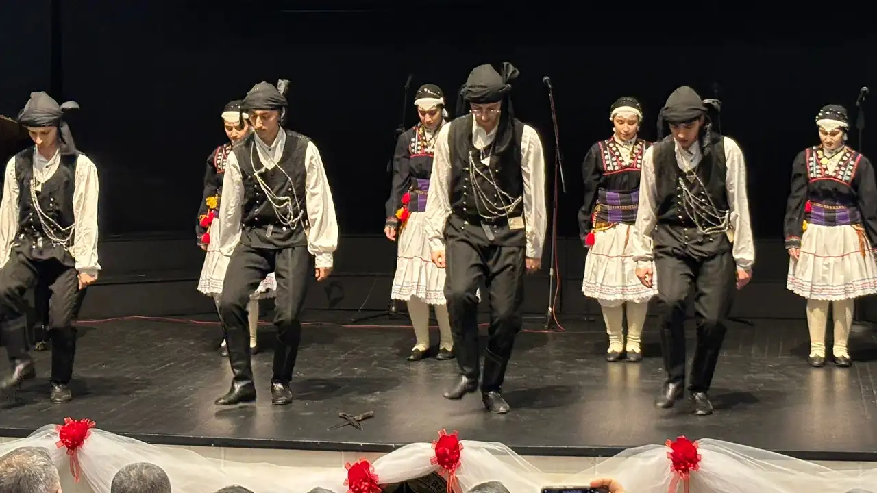 trabzonun-kurtulusu-coskuyla-kutlandi