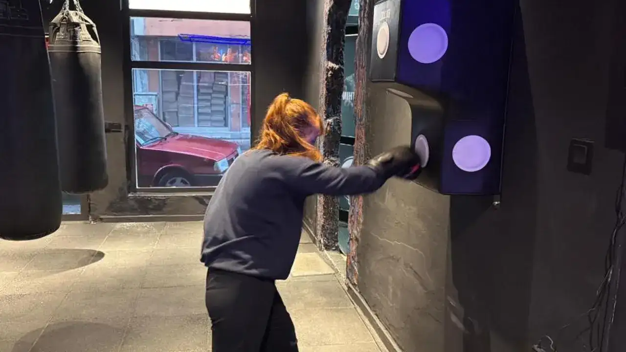 artvinde-baba-kizin-geri-donusum-atolyesinde-ornek-hikayesi