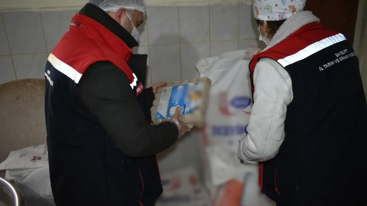 bayburtta-ramazanda-gida-denetimleri-araliksiz-suruyor