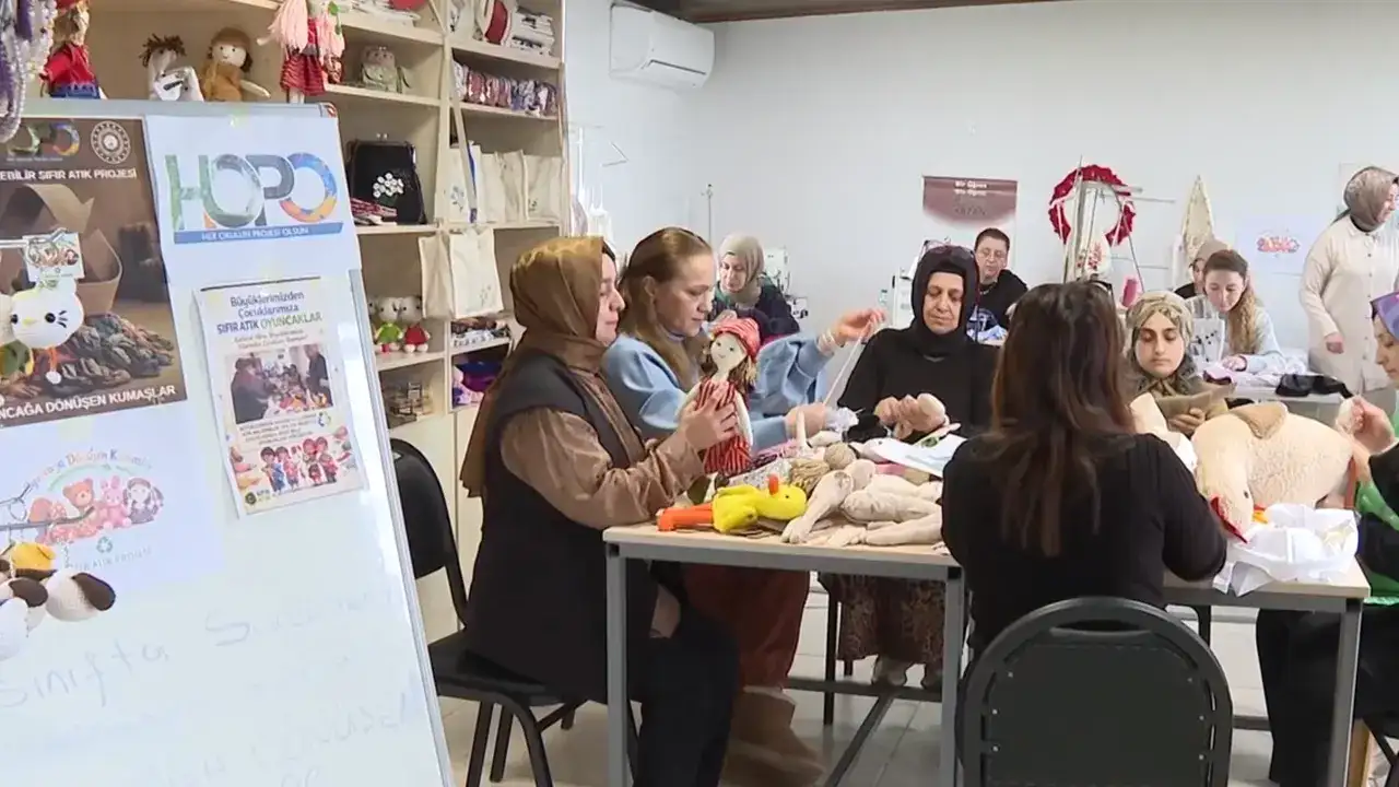 kadinlar-usretiyor-t