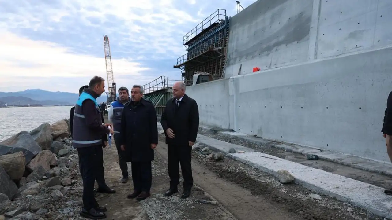 rize-valisi-acikladi-iyidere-lojistik-limani-bolgenin-ticari-ussu-olacak