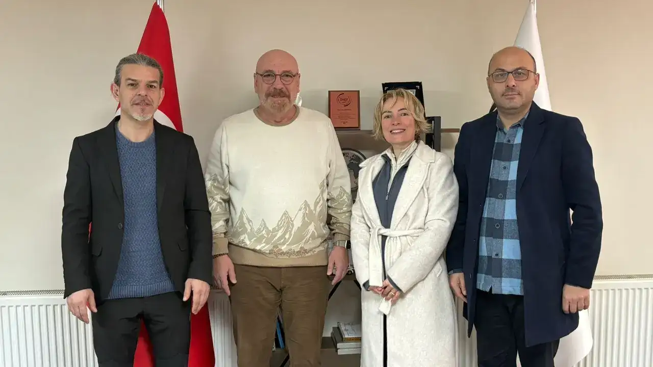 kacardan-haber61e-ziyaret-trabzon-gazeteciligin-okulu