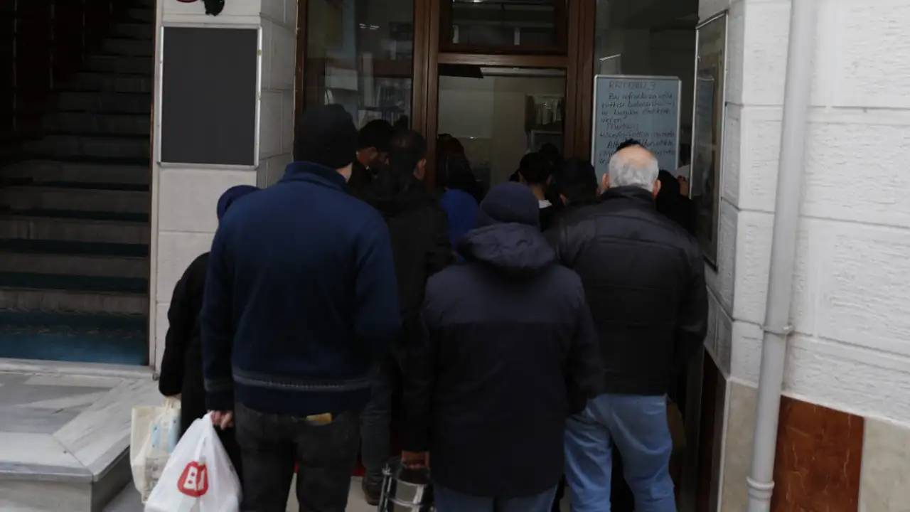 akcaabatta-gonul-sofrasi-baskan-ekim-iftar-cadirini-ziyaret-etti