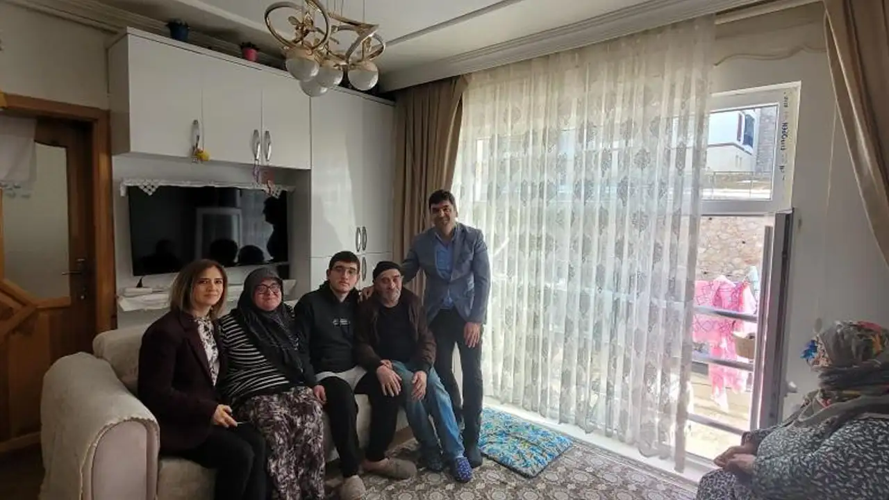 bayburtta-ramazanda-ev-ziyaretleri-suruyor