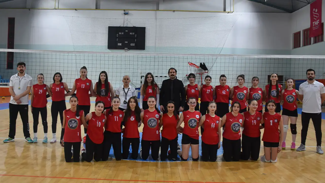 gumushanede-ornek-hikaye-ogretmen-ve-ogrencileri-birlikte-sporcu-yetistiriyor