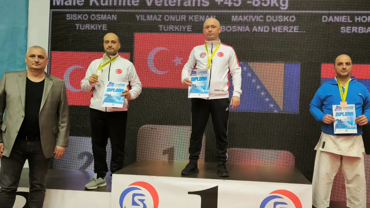 trabzonlu-karateci-balkan-sampiyonasinda-gumus-kazandi