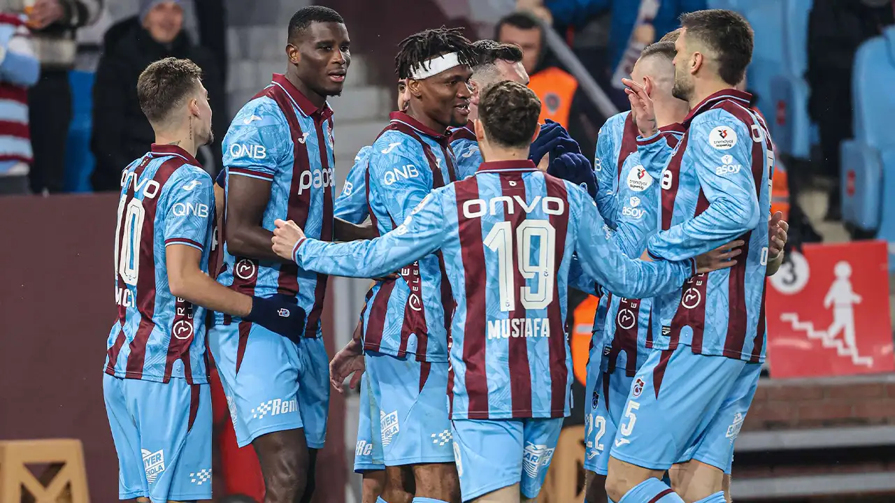 trabzonsporin-istanbul-karnesi-20-puan-topladi