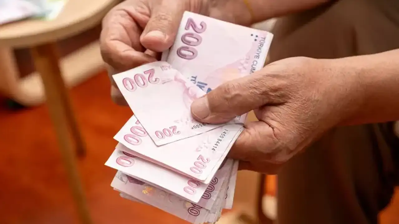 2026-emekli-bayram-ikramiyesi-kimlere-verilecek-kimler-alamayacak
