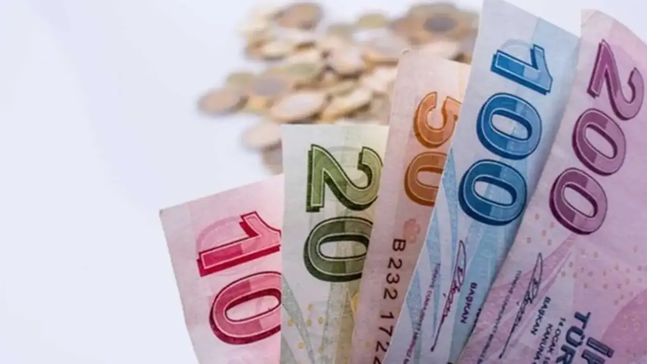 ruyada-kagit-para-gormek-ne-anlama-gelir