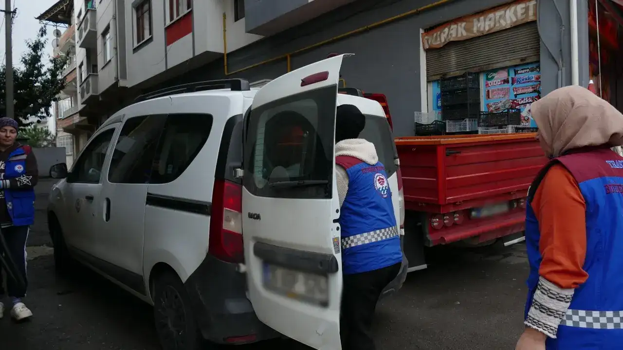 trabzon-buyuksehir-belediyesinin-evde-temizlik-hizmeti-5-bin-haneye-ulasti