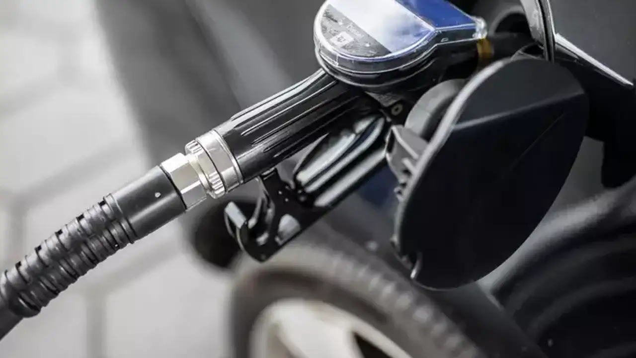 iran-savasi-petrol-fiyatlarini-da-vurdu-benzin-ve-motorin-mazot-fiyatlari-ne-kadar