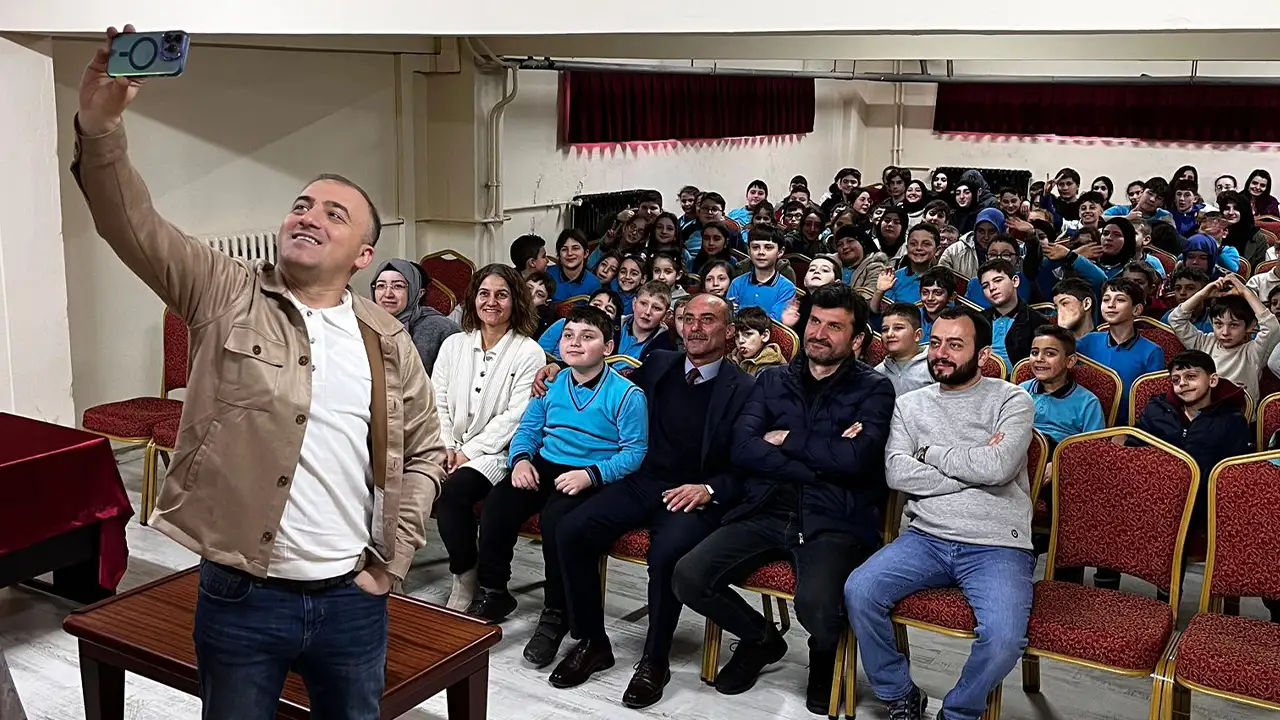 tasacak-bu-denizin-hidiri-surmenede-ogrencilerle-bulustu