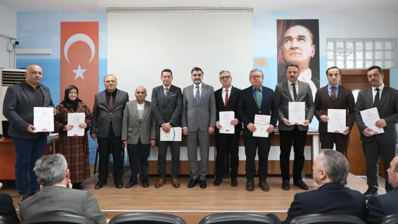 ordu-fatsada-okulum-temiz-belgeleri-okul-mudurlerine-verildi