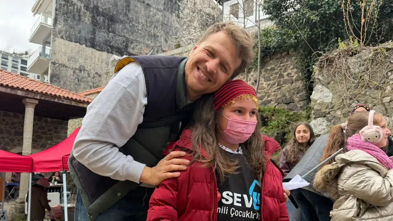 losevin-minik-kahramanlari-tasacak-bu-deniz-setini-ziyaret-etti