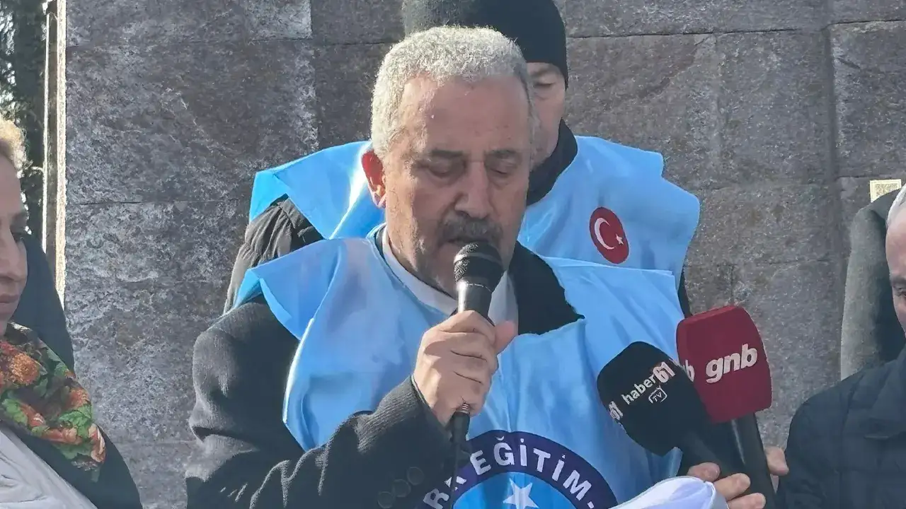 trabzonda-fatma-nur-celik-icin-tepki-ogretmeni-korumak-gelecegi-korumaktir