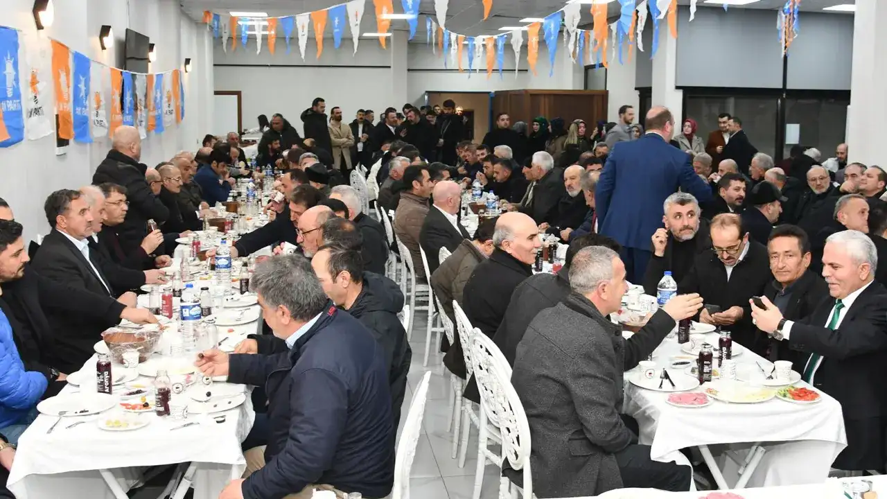 gumushanede-konusan-ahmet-buyukgumus-ak-parti-varsa-turkiye-icin-umut-vardir