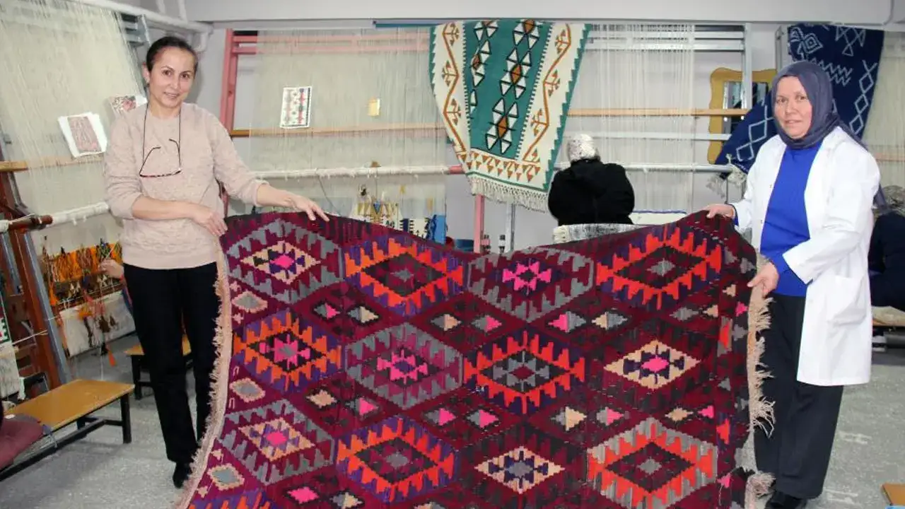 giresunda-kadinlar-orgu