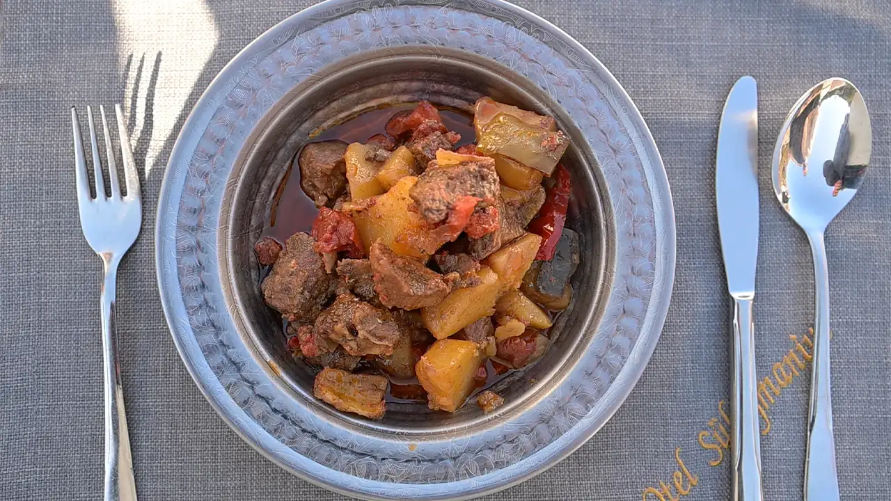 gumushane-mutfaginin-lezzeti-gudu-guveci-nasil-pisirilir