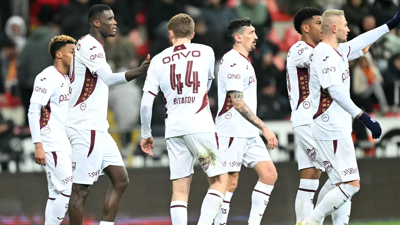 onuachu-trabzonsporda-ikinci-baharini-yasiyor-22-macta-20-gol