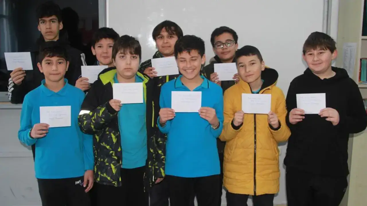 orduda-ogrencilerden-ornek-davranis-harcliklarini-ihtiyac-sahipleri-icin-topladilar