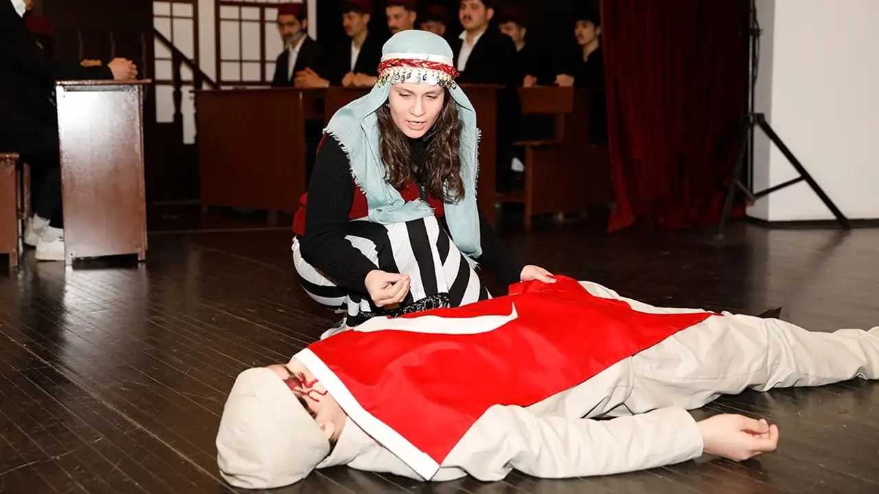 akcaabatta-istiklal-marsinin-kabulunun-yil-donumu-anildi