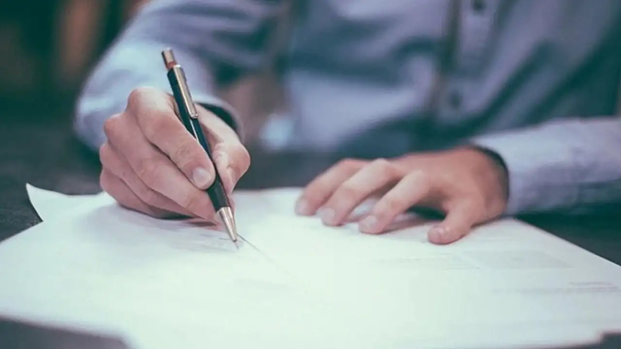 maslahatguzar-ne-demek