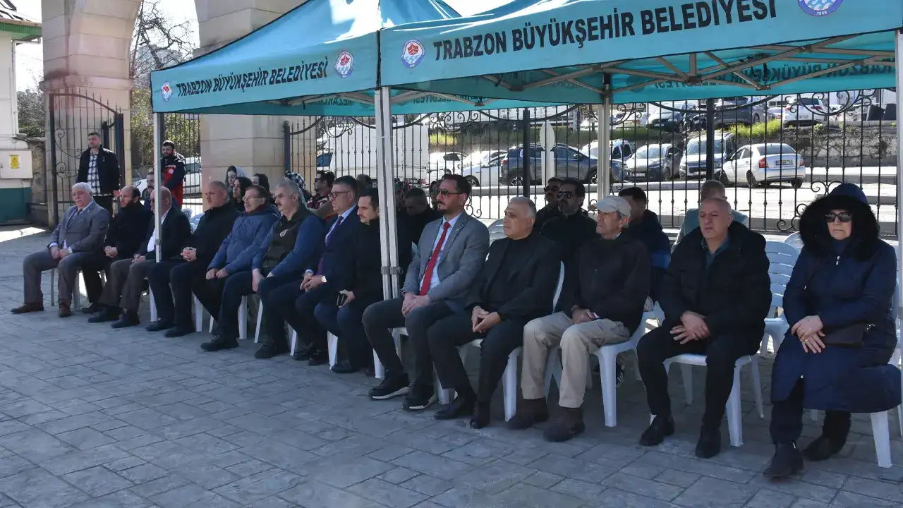 trabzonda-bayram-oncesi-sehit-mezarlari-temizlendi