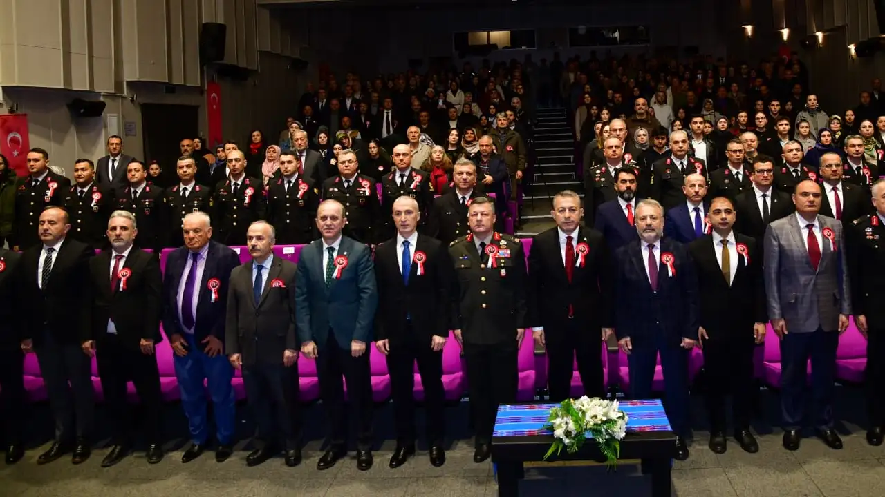 trabzonda-istiklal-marsinin-kabulunun-105