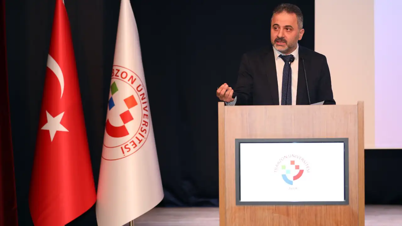 trude-mehmet-akif-ersoy-icin-vefa-paneli