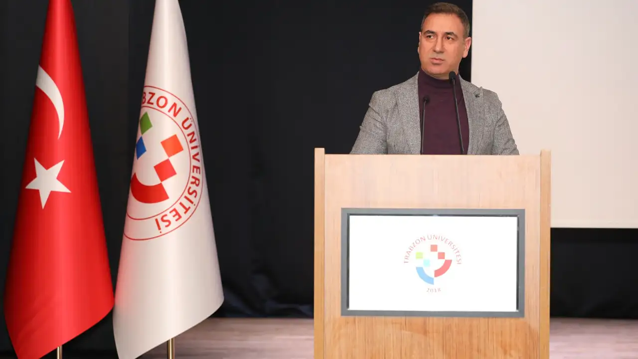 trude-mehmet-akif-ersoy-icin-vefa-paneli