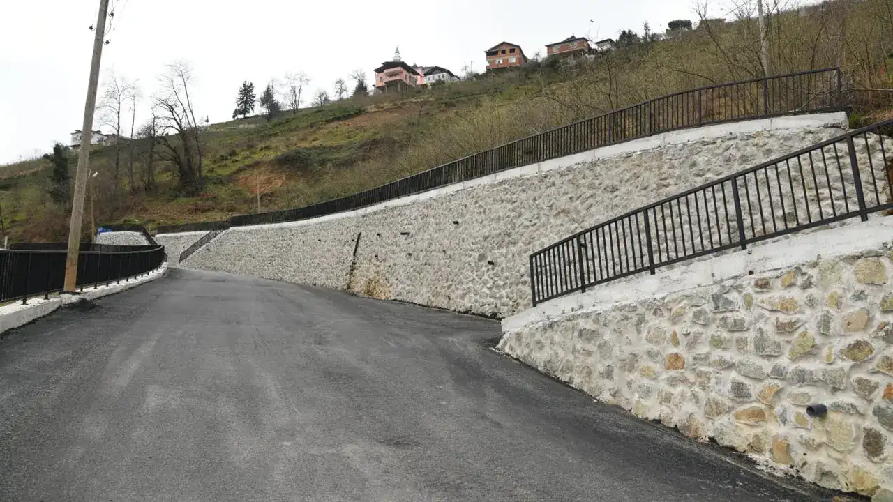 baskan-genc-surmenede-afet-sonrasi-calismalari-inceledi