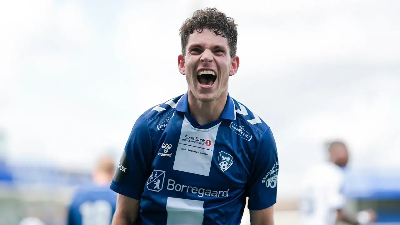 lovikin-transfer-yorumu-sonrasi-trabzonspor-taraftarlari-ayaga-kalkti