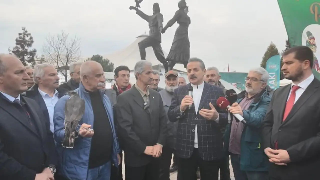 karadenizin-atmacacilari-arhavide-bulustu-yeni-duzenleme-konusuldu