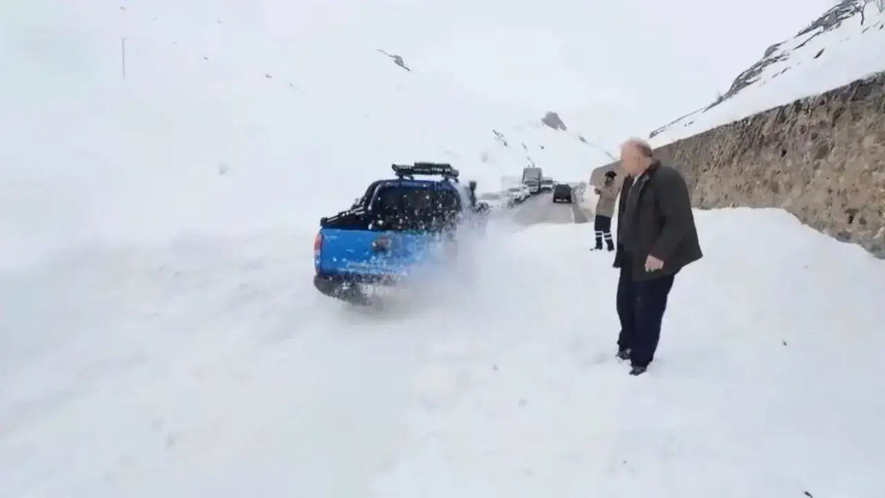 trabzona-cig-dustu-yardima-ilk-onlar-kostu