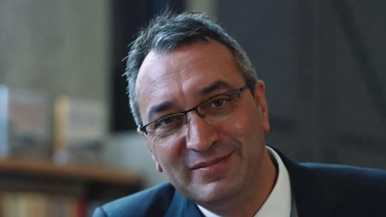 ibb-genel-sekreter-yardimcisi-mahir-polatin-ev-hapsi-kaldirildi-mahir-polat-kimdir