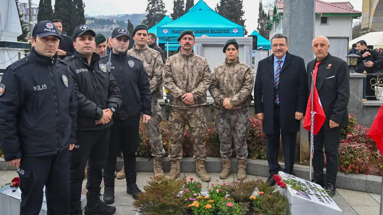 trabzonda-canakkale-ruhu-yasatildi-sehitler-dualarla-anildi