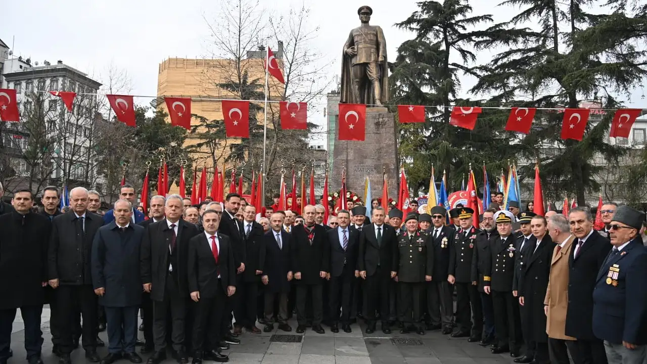 trabzonda-canakkale-ruhu-yasatildi-sehitler-dualarla-anildi