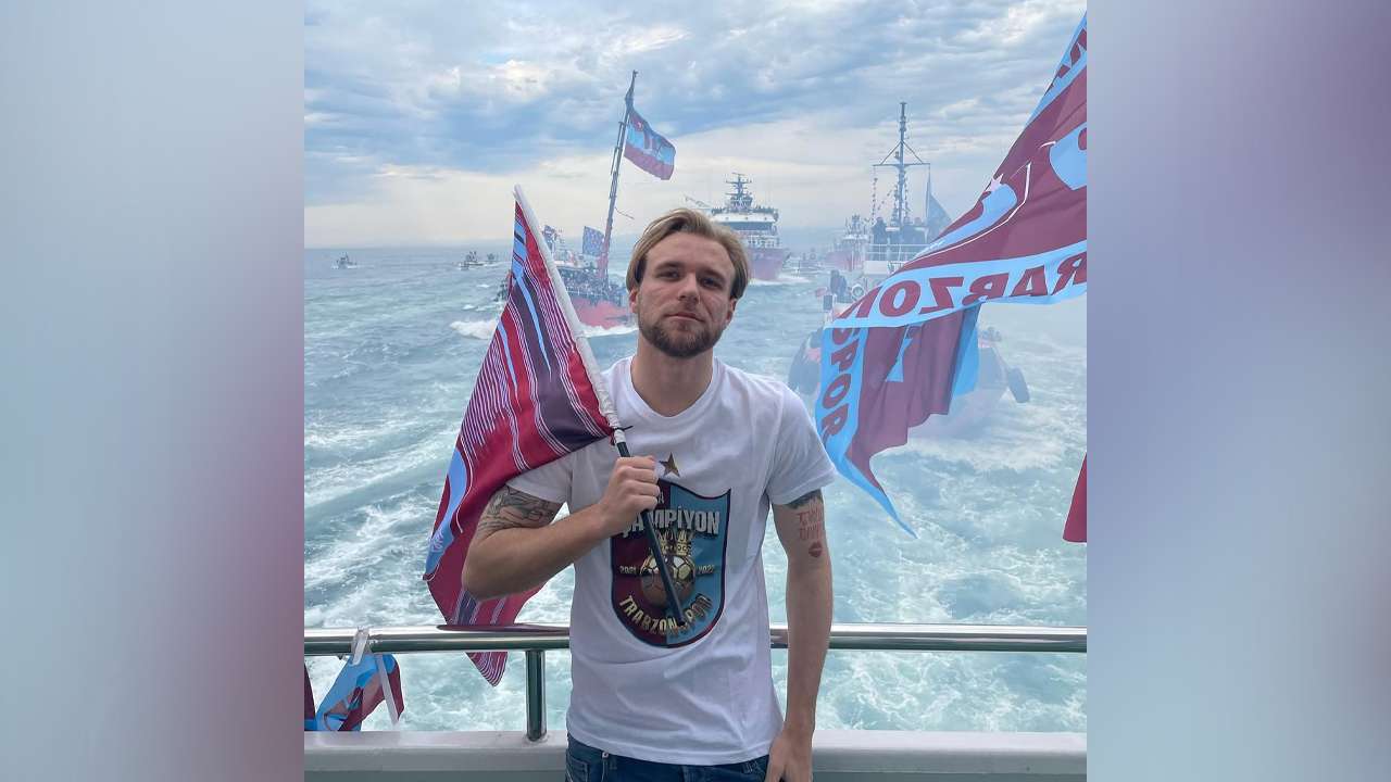 trabzonsporlu-eski-yildiz-2-baharini-yasiyor-adim-adim-2