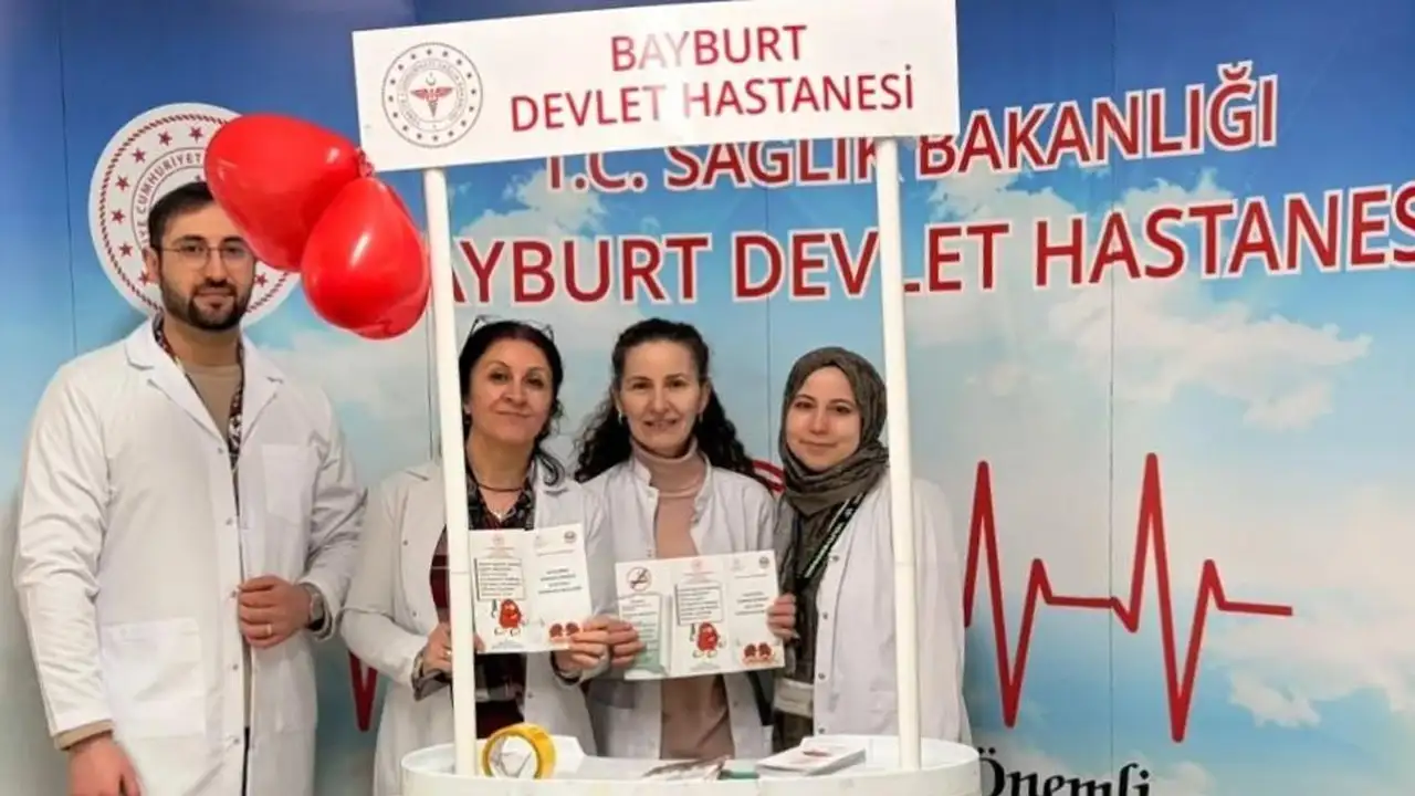 bayburt-devlet-hastanesinde-bobrek-sagligi-ve-yaslilik-farkindaligi