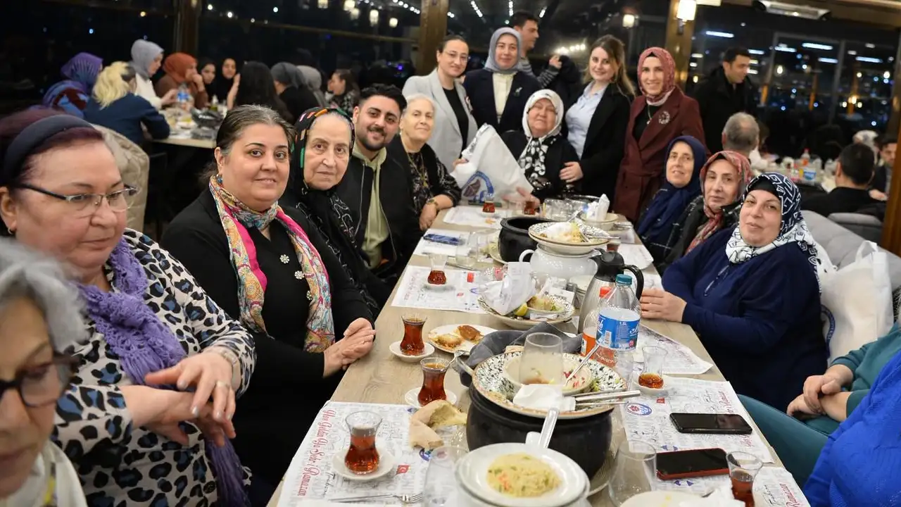 trabzon-buyuksehirden-yaslilar-haftasina-ozel-etkinlik