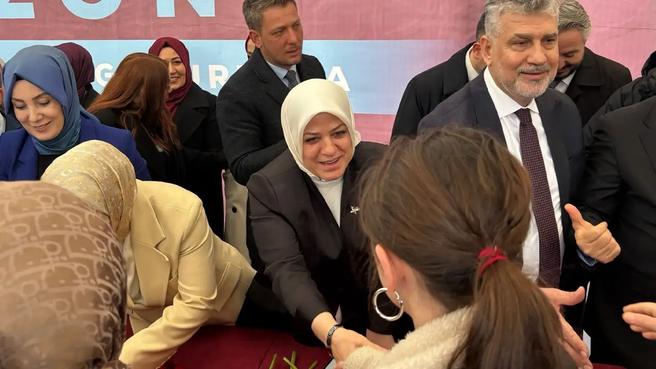 ak-parti-trabzonda-bayram-coskusu