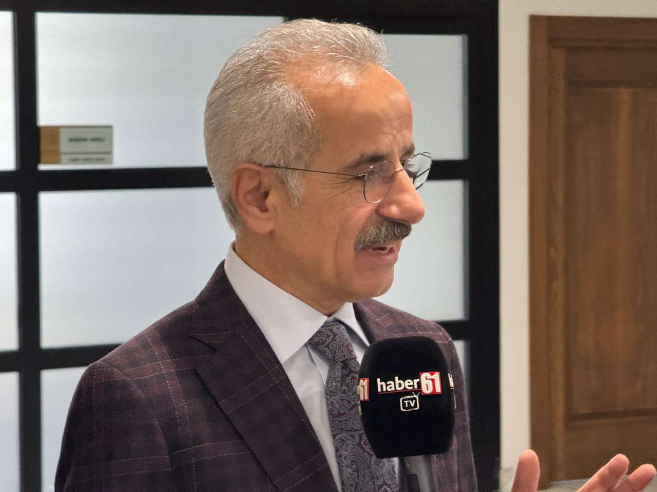 bakan-uraloglundan-haber61-araciligi-ile-bayram-mesaji-kurallara-uyalim