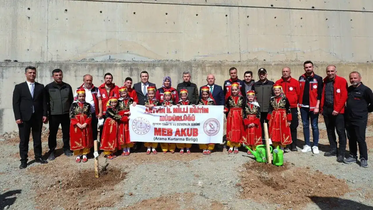 artvinde-hedef-750-bin-fidan-orman-haftasinda-anlamli-etkinlik