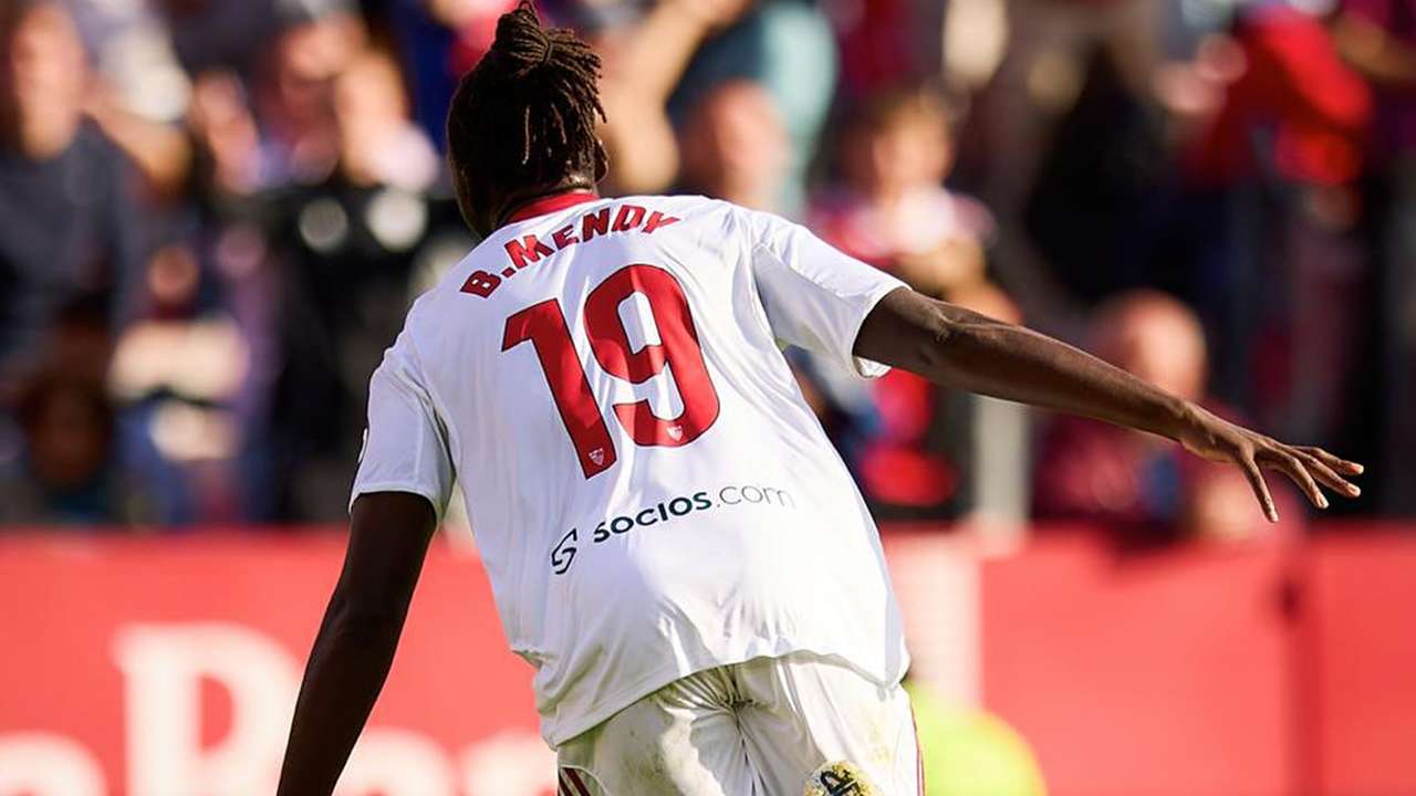 fransiz-oyuncu-ispanyollari-futboluyla-ikna-etti-harekete-gectiler-trabzonsporun-kapisini-calacaklar