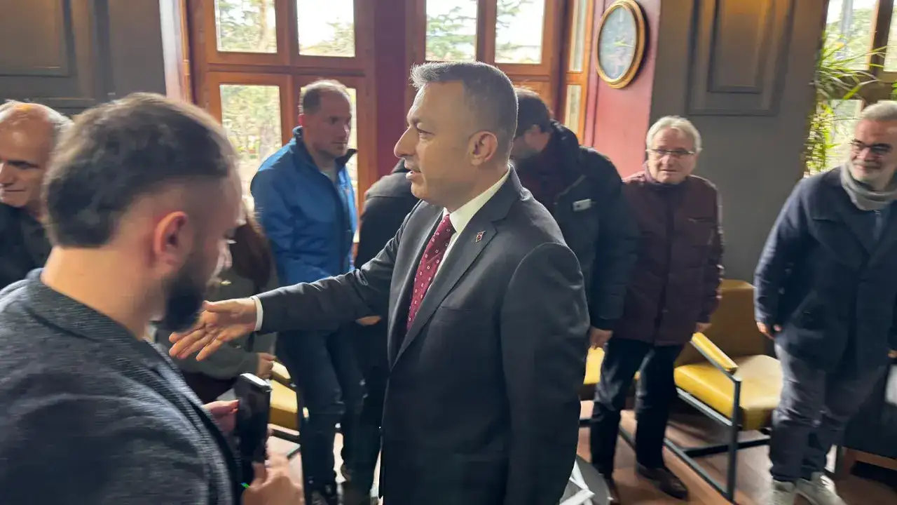 trabzon-valisi-tahir-sahin-gazeteciler-cemiyetini-ziyaret-etti-kapimiza-gelen-herkesin-yeri-var