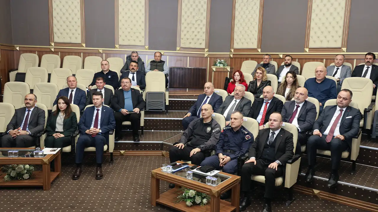 artvinde-hayvanlari-koruma-toplantisi-yapildi