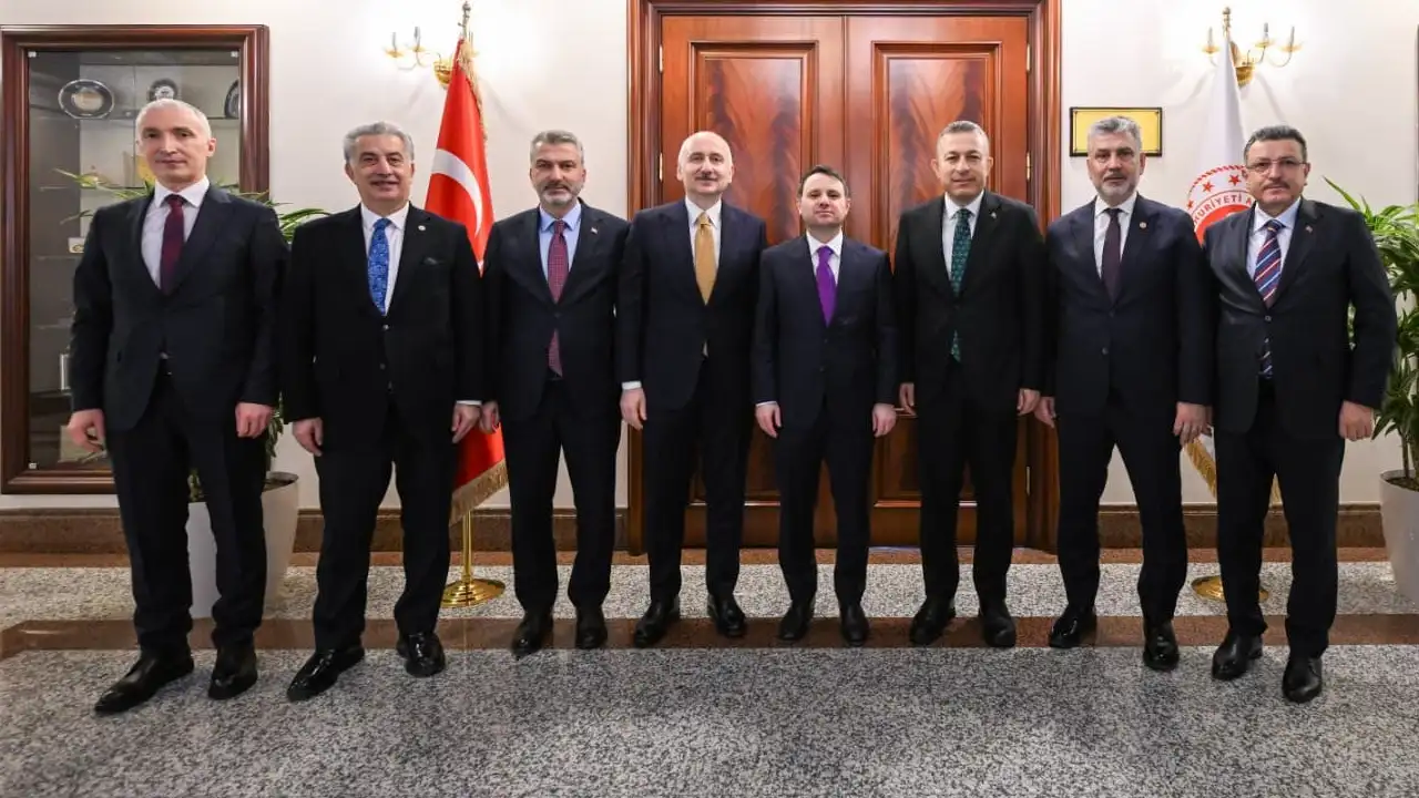 trabzon-heyeti-ankarada-bakanlara-hayirli-olsun-ziyareti