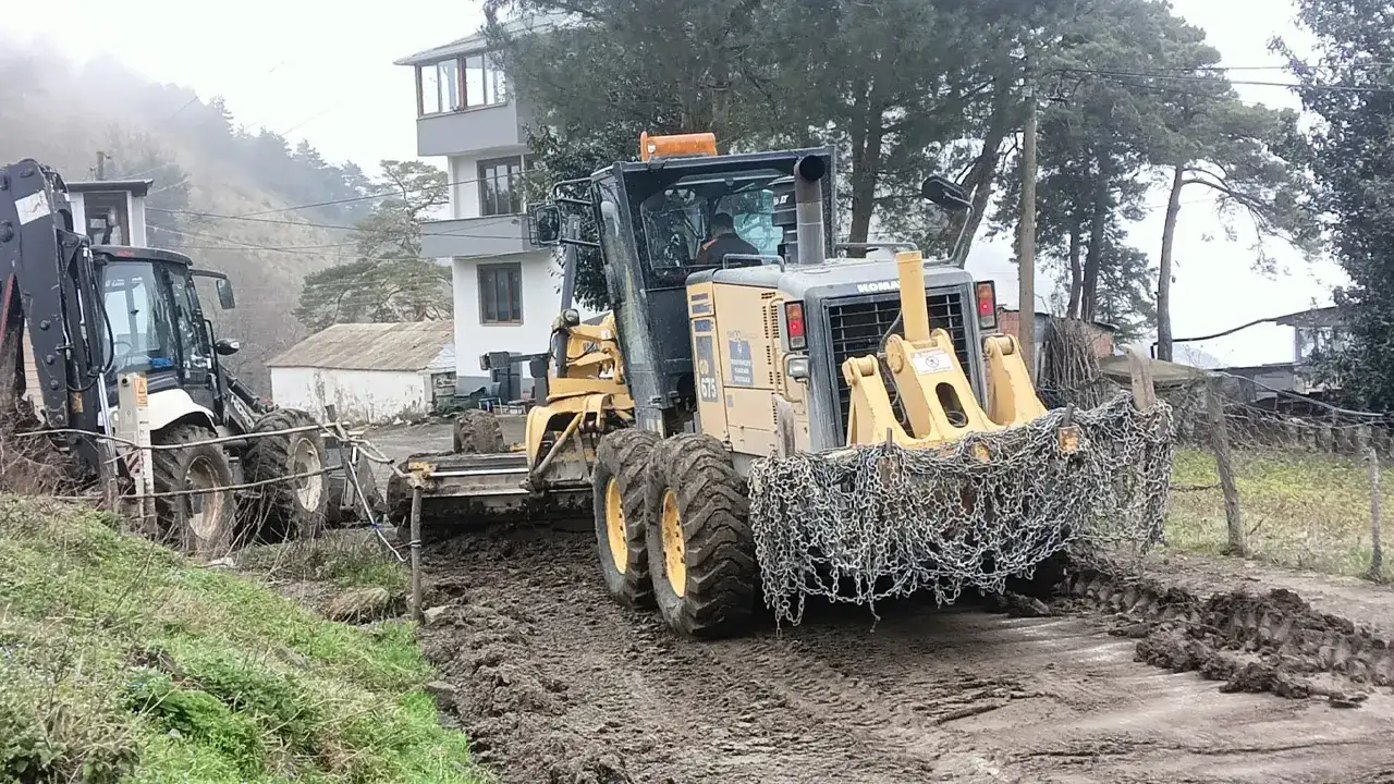 trabzonda-ulasimda-buyuk-donusum-18-ilcede-yogun-calisma