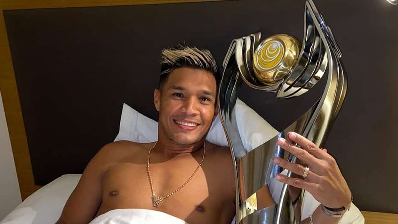 trabzonspordan-olayli-ayrilmisti-40-yasinda-da-gollerine-devam-ediyor